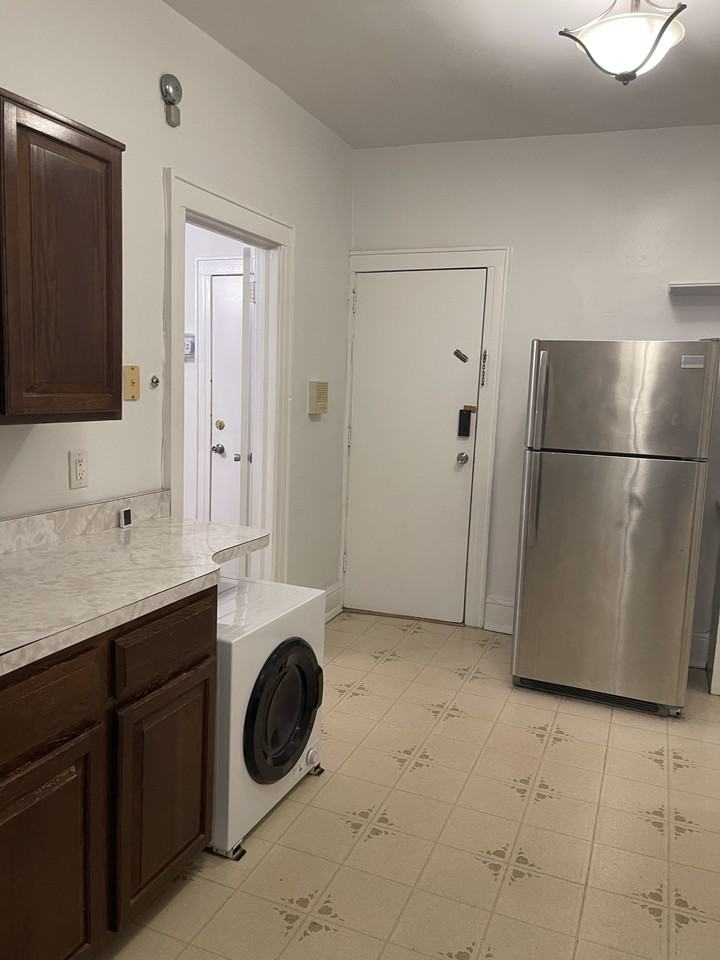 3054 35th St #2 - Photo 3 of 27