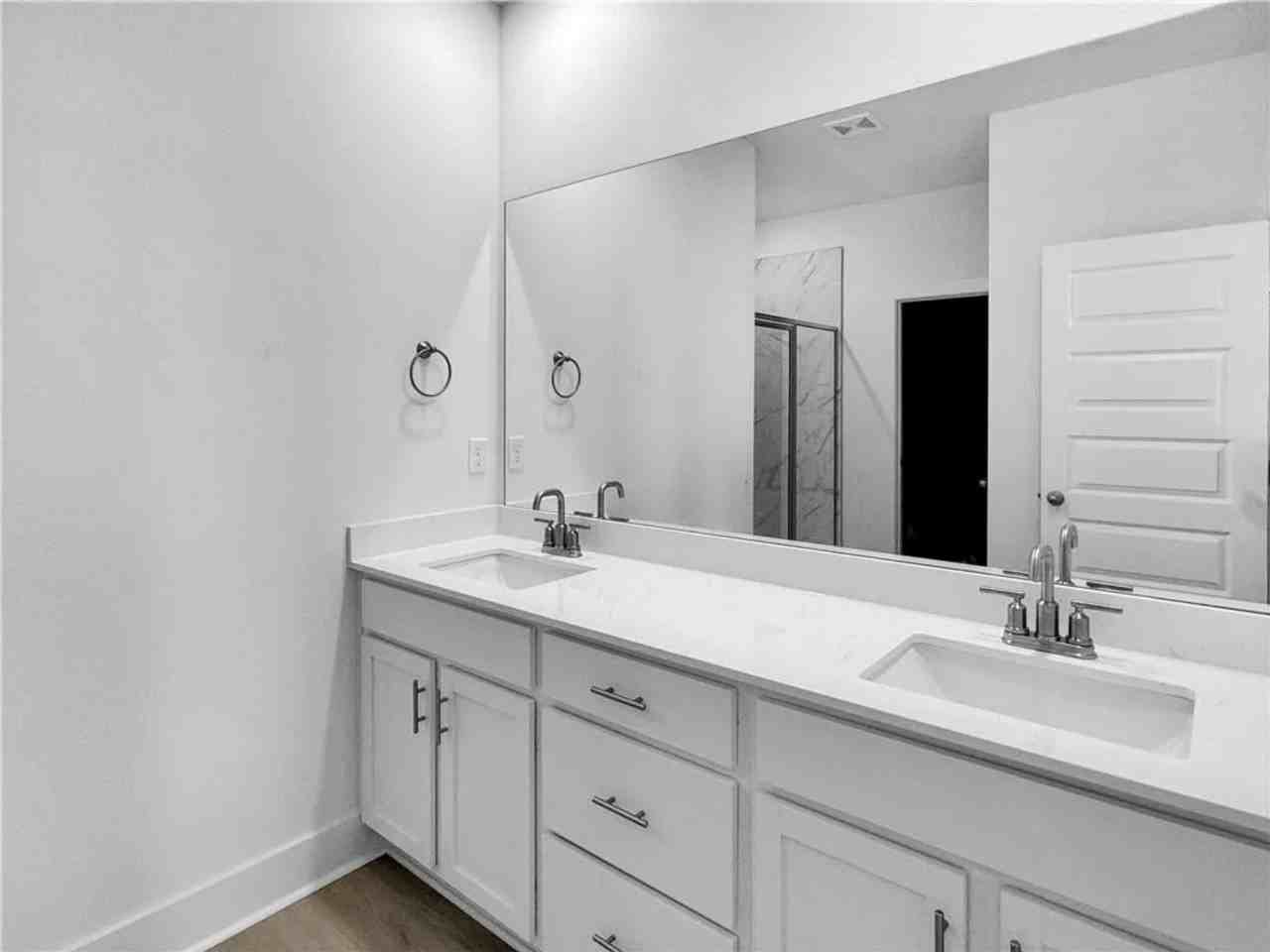 201 Collie Ave #NA - Photo 4 of 14