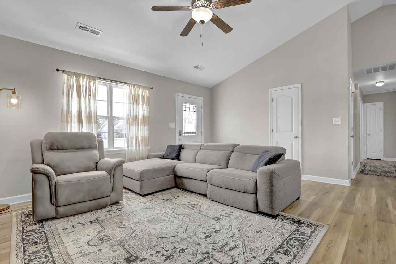 105 Rosemary Ave #NA - Photo 6 of 27