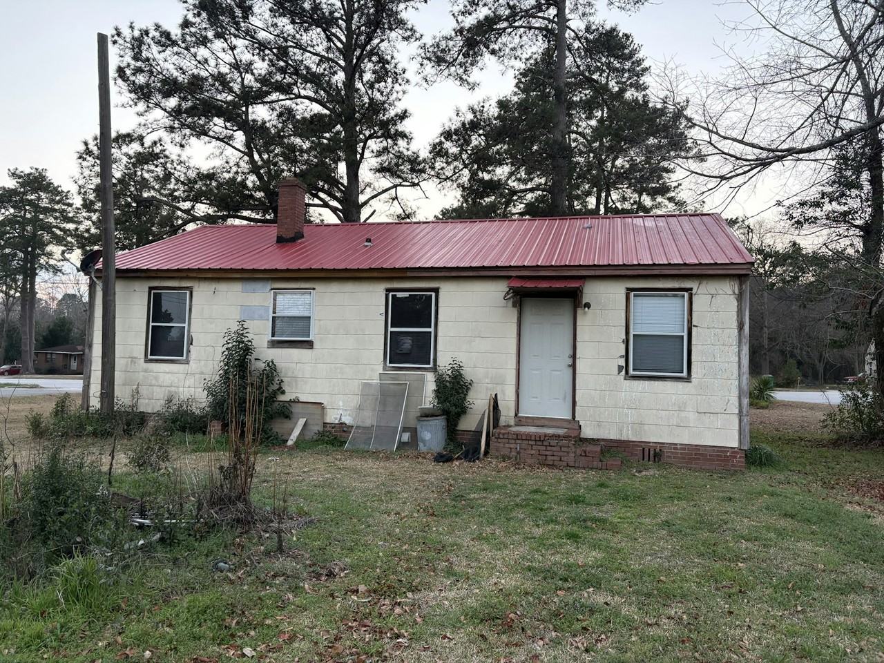 6177 Carolina Highway - Photo 3 of 24