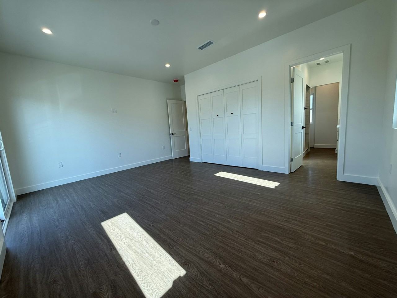 1809 Lake St - Photo 6 of 10