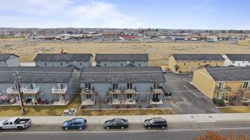 featured image of 2721 W Marina Dr