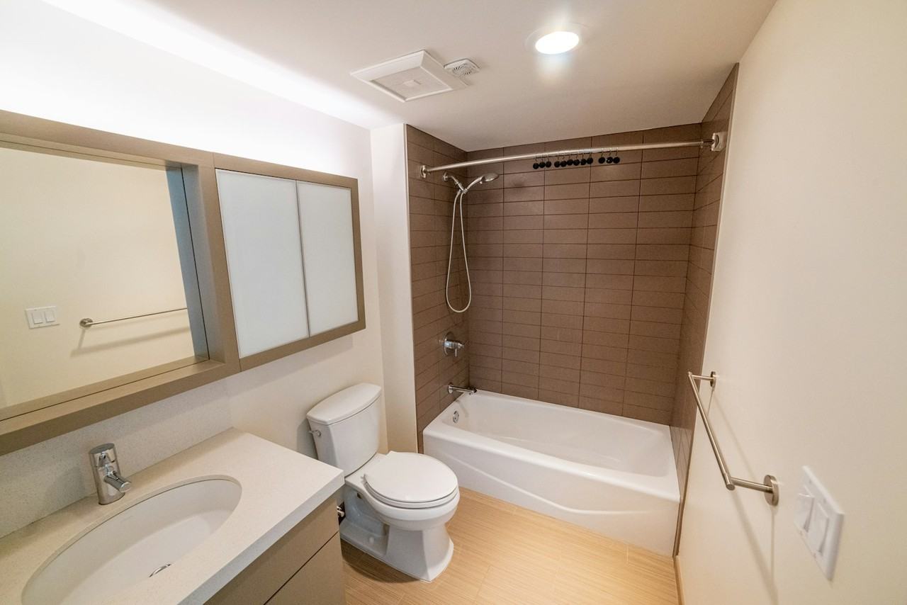 600 Ala Moana Boulevard, Unit 4104 - Photo 5 of 9