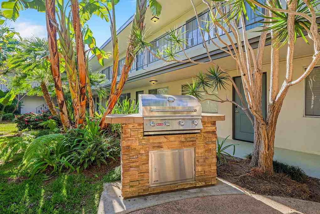 Hope Ranch - Photo 5 of 24