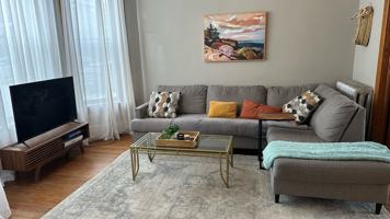 featured image of 155 E 12th St #2