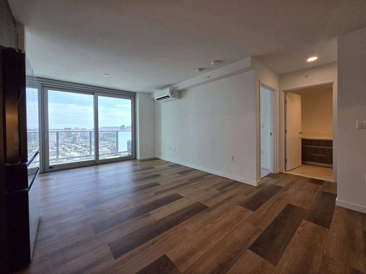 1500 Rycroft St #3705R - Photo 5 of 13