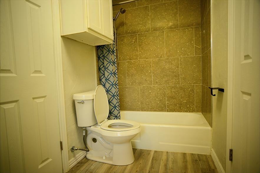 2724 Nw 48th St #1 - Photo 7 of 9