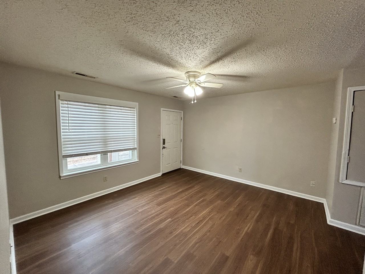 Stewart Street Apartments - Photo 5 of 16