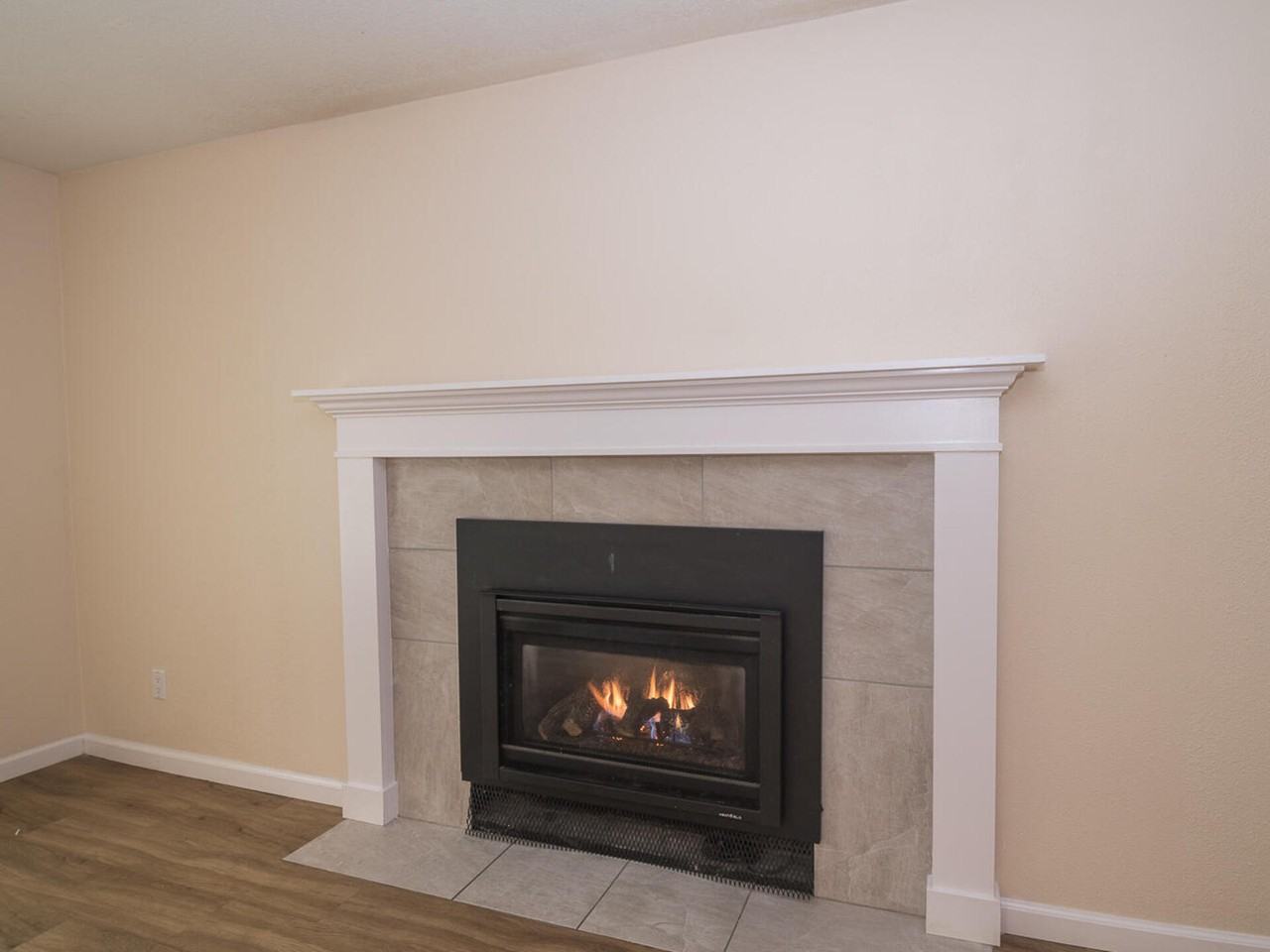 1475 Sw Orchard Ave #1 - Photo 7 of 24