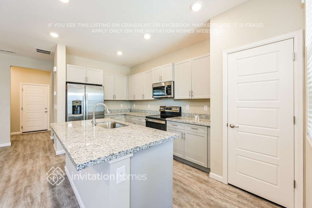 24353 E Mexico Ave - Photo 6 of 20