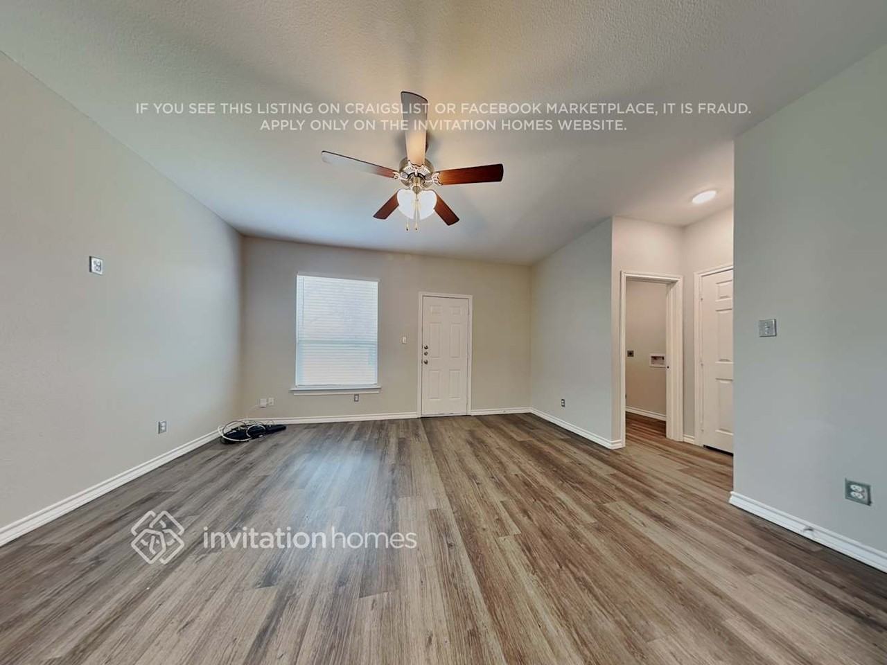 1944 Melrose St - Photo 4 of 18