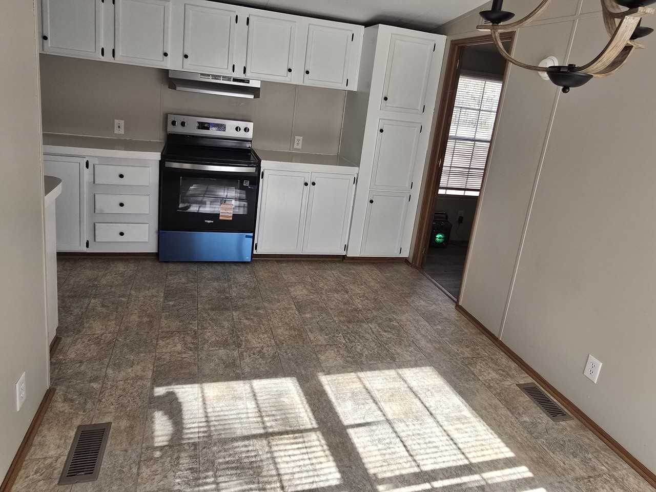 518 Shirley Dr #518 - Photo 5 of 6