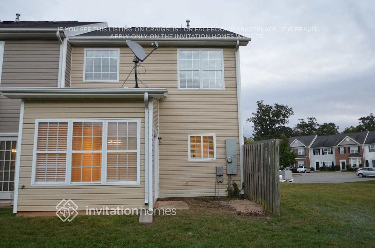 222 Heritage Creek Way - Photo 2 of 3