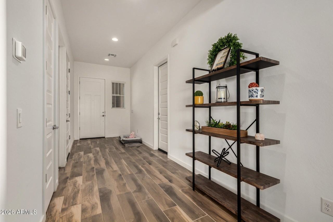 2968 E Lucky Horseshoe Ln - Photo 5 of 50