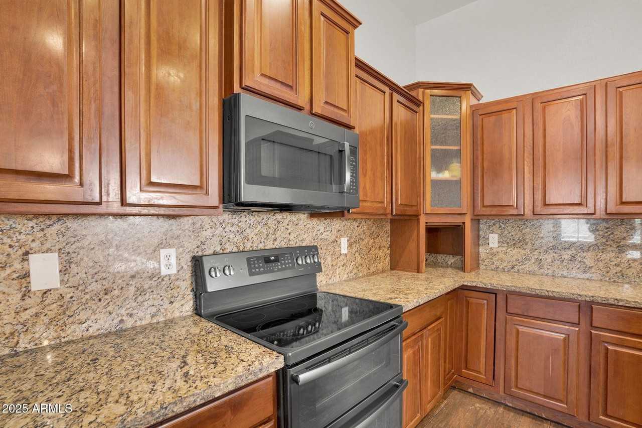 7431 E Norwood St - Photo 7 of 32