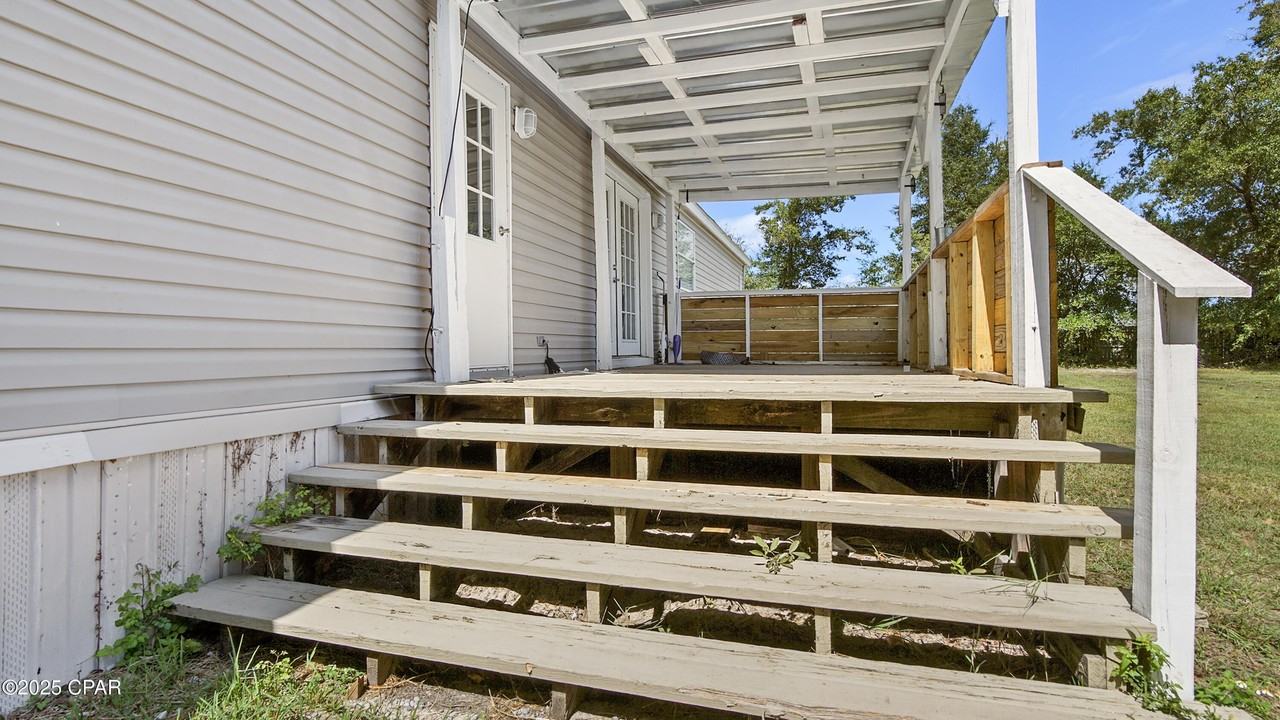 12808 Clear Creek Rd - Photo 5 of 36