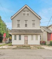 featured image of 214 Ludington St