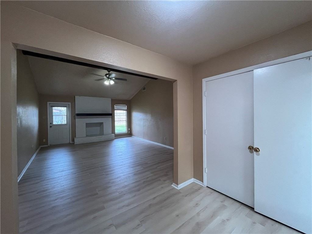 3624 Glenway St - Photo 4 of 29