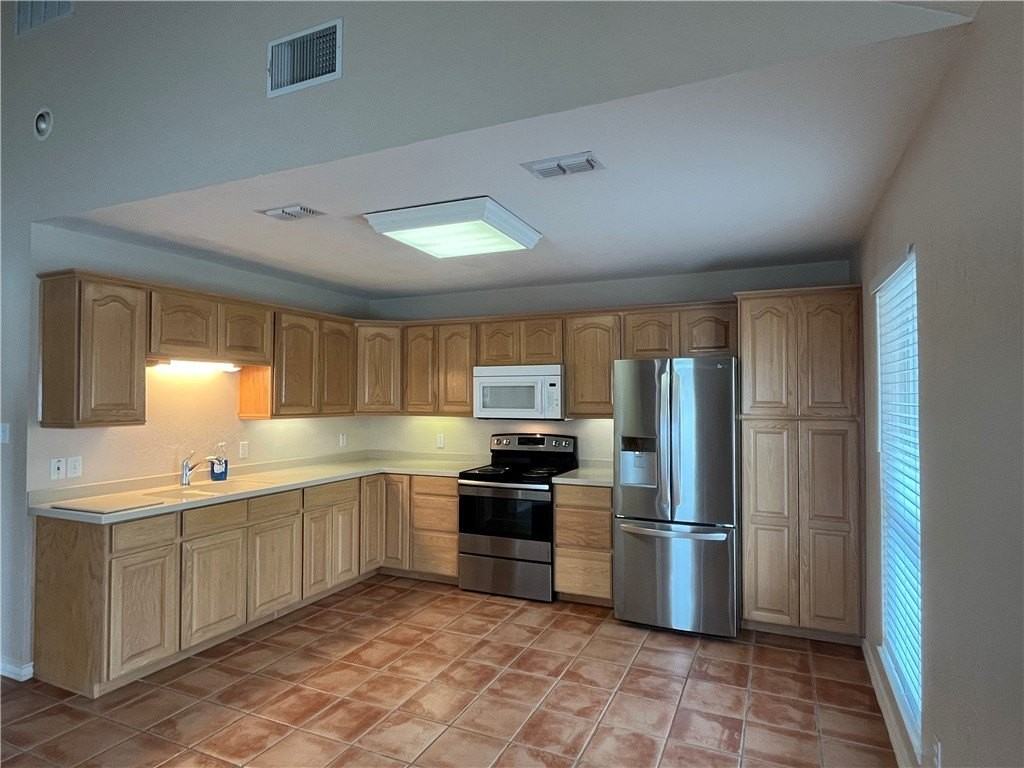 3118 Seafoam Dr Unit 2 #2 - Photo 2 of 12