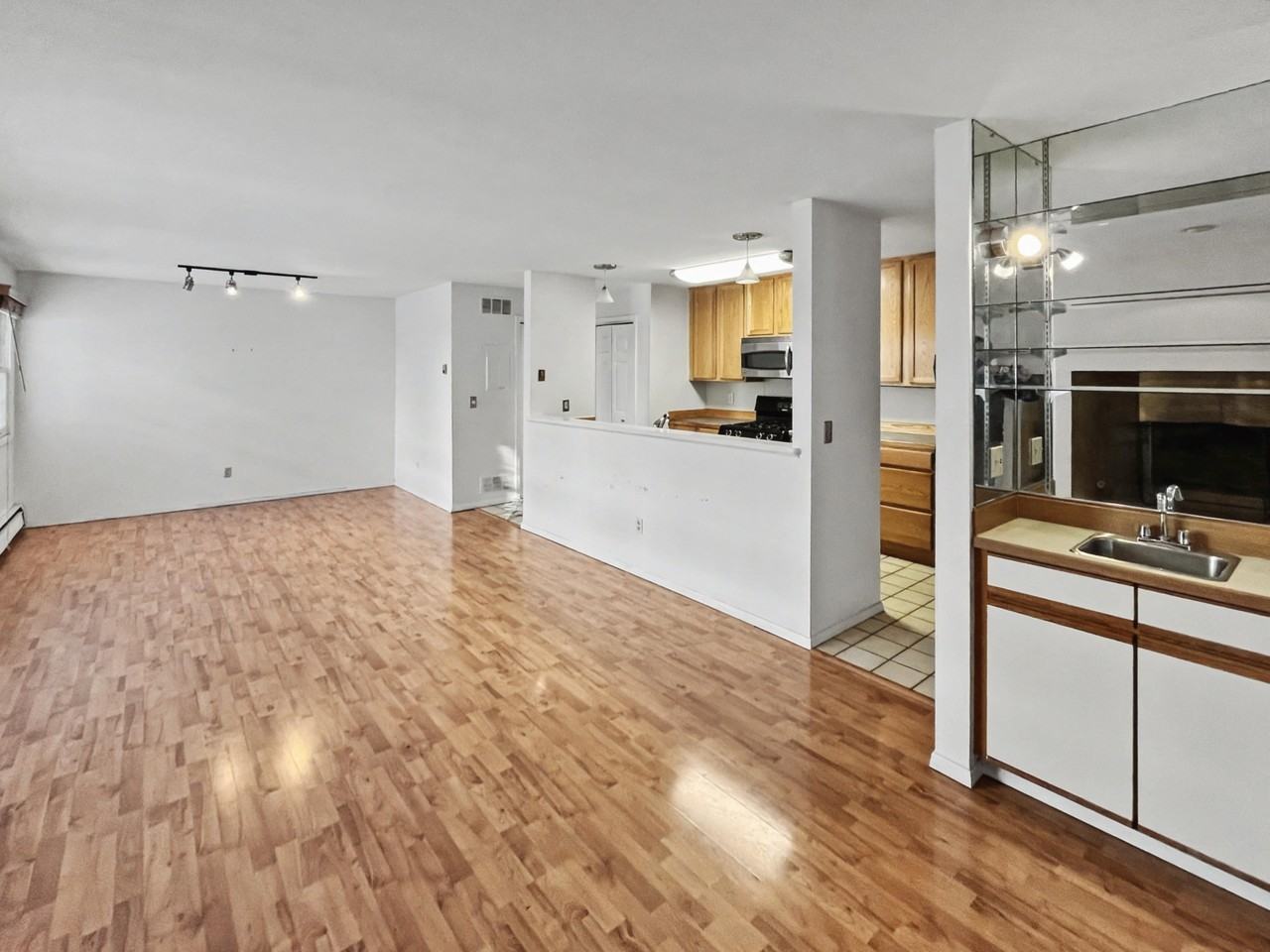 3601 Raspberry Rd #5A - Photo 2 of 10