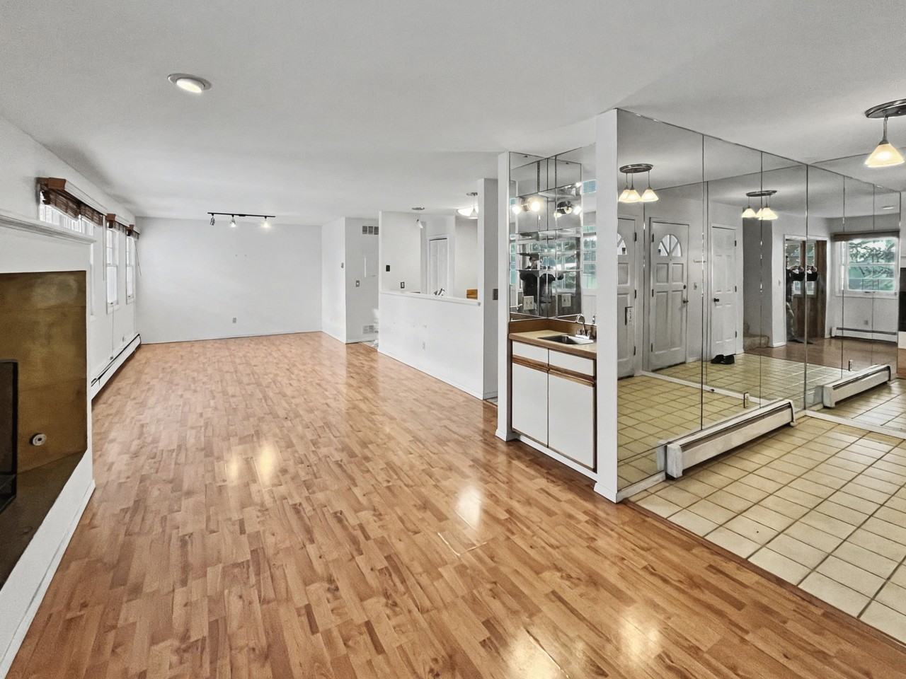 3601 Raspberry Rd #5A - Photo 4 of 10