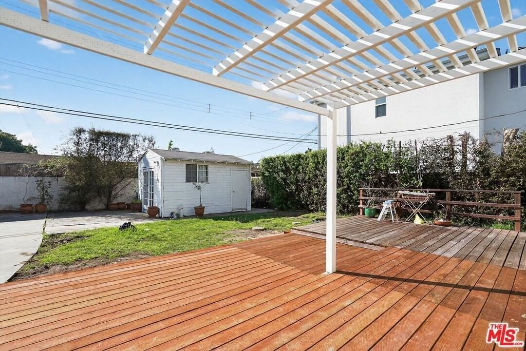 4055 Moore St - Photo 5 of 18