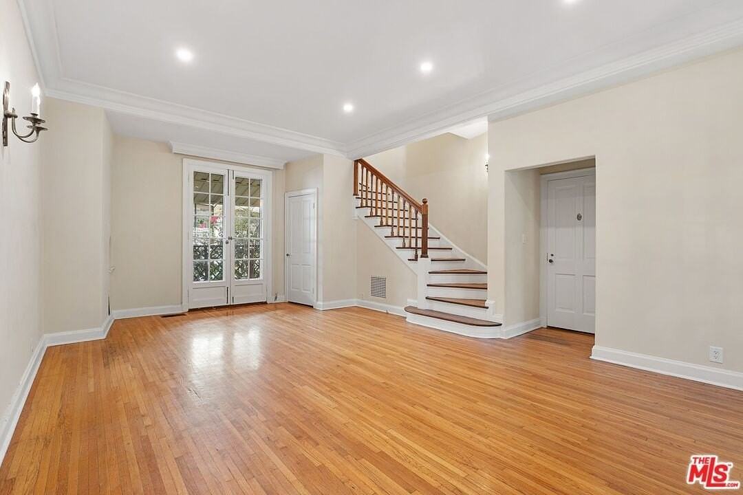 420 S Beverwil Dr Apt A #A - Photo 2 of 38