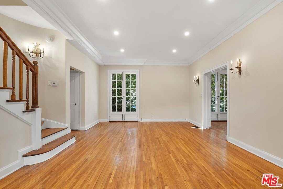 420 S Beverwil Dr Apt A #A - Photo 4 of 38