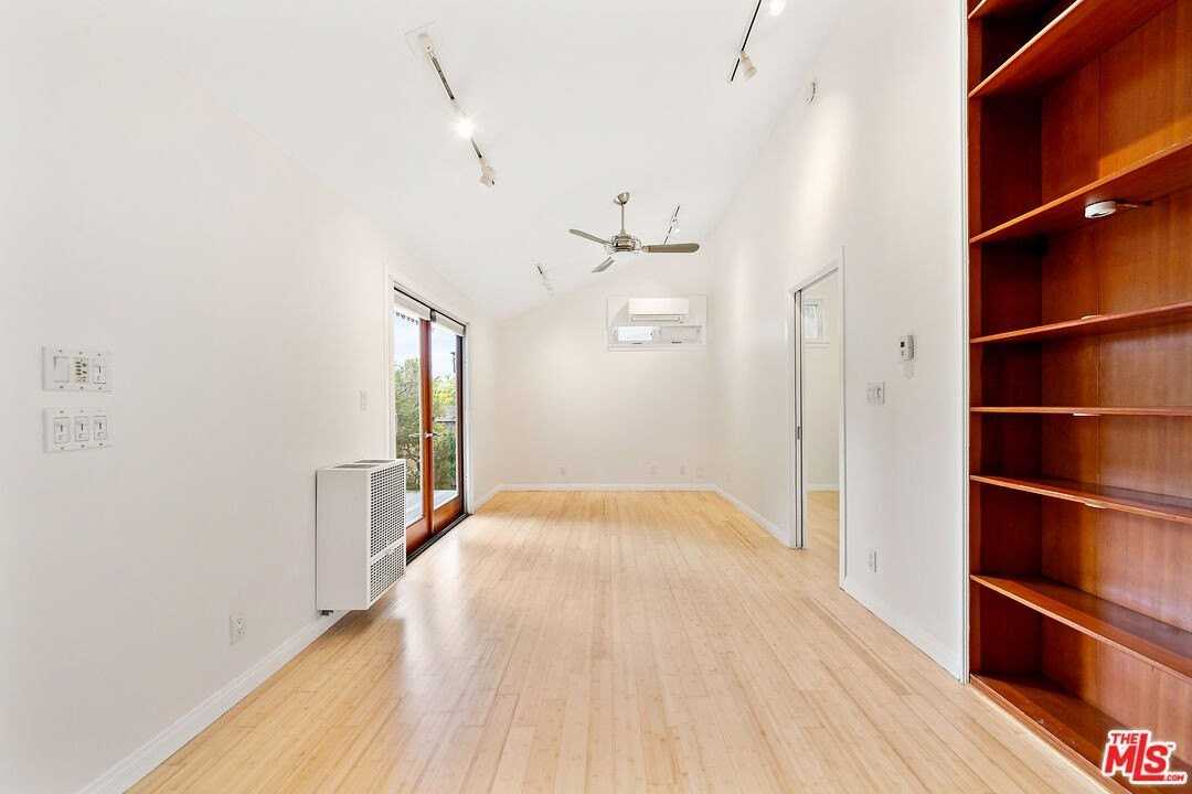 1355 1/2 N Mccadden Pl - Photo 6 of 23