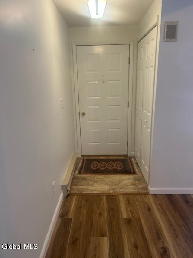 24 Queen Ann Ct - Photo 2 of 23