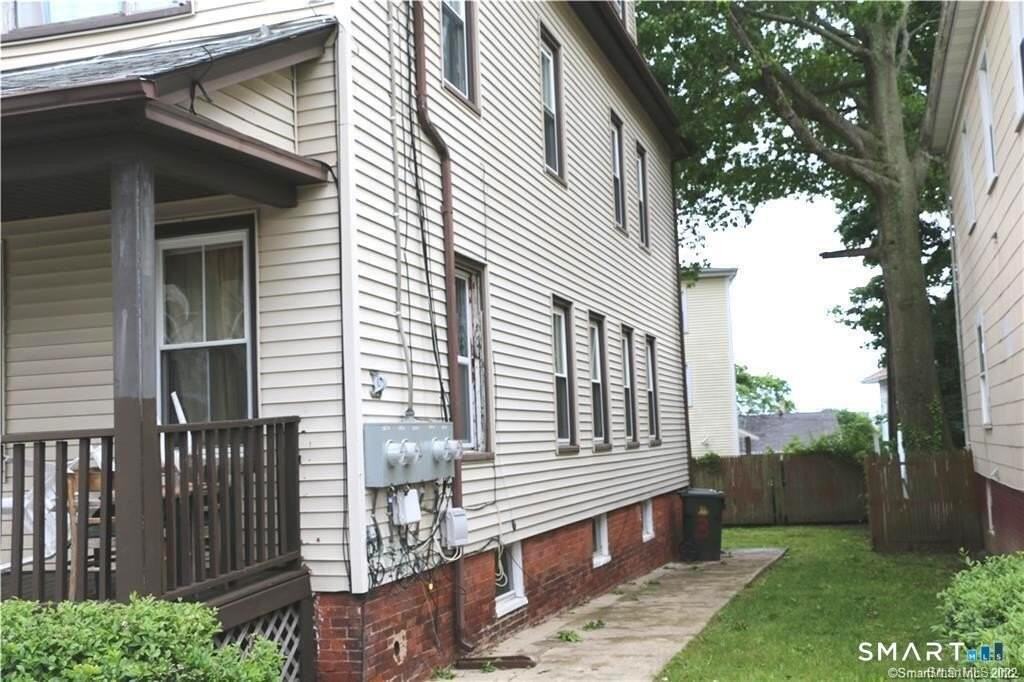 21 Williams St Apt 3rd #3rdFL - Photo 3 of 15