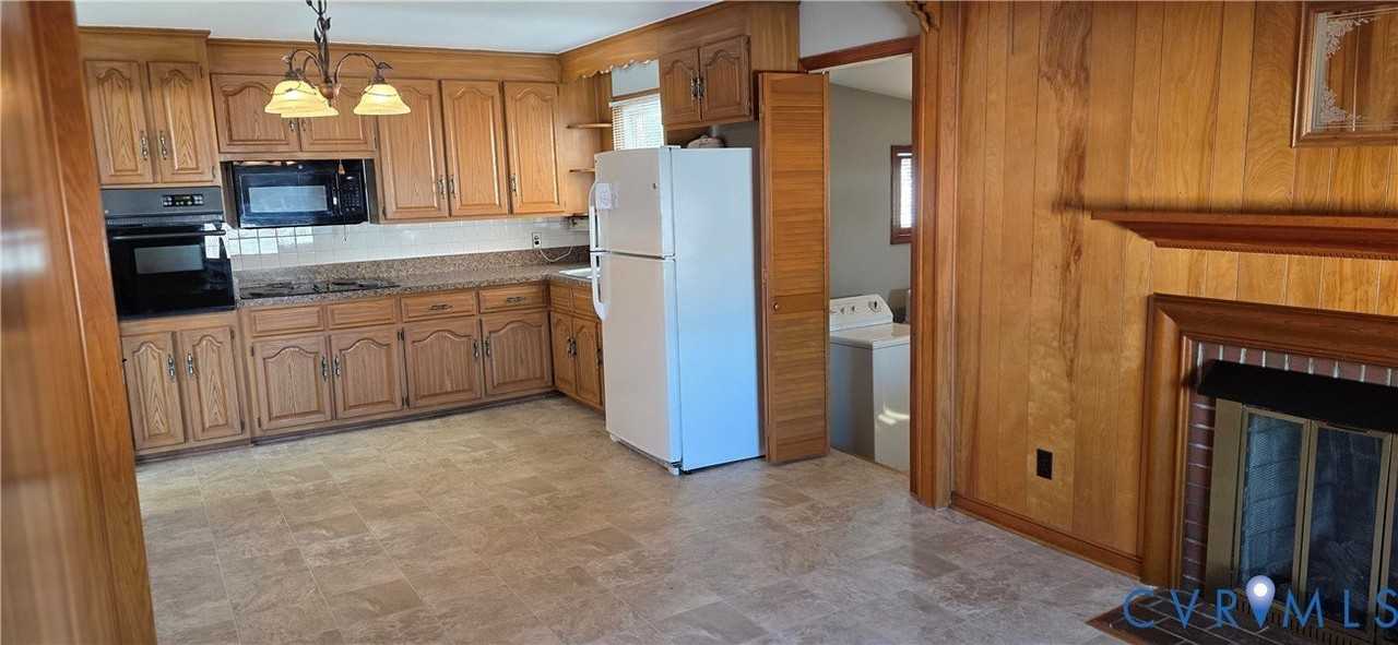 9155 Williamsville Rd - Photo 6 of 10