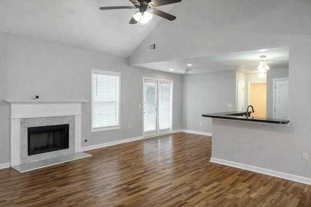 4652 Knights Bridge Ct - Photo 2 of 7