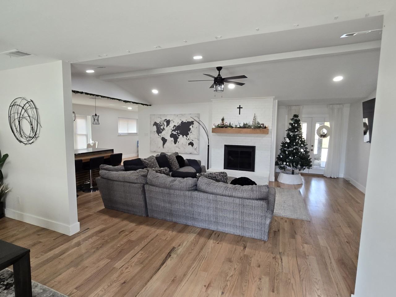 5509 Edgewater Cir #1 - Photo 2 of 24