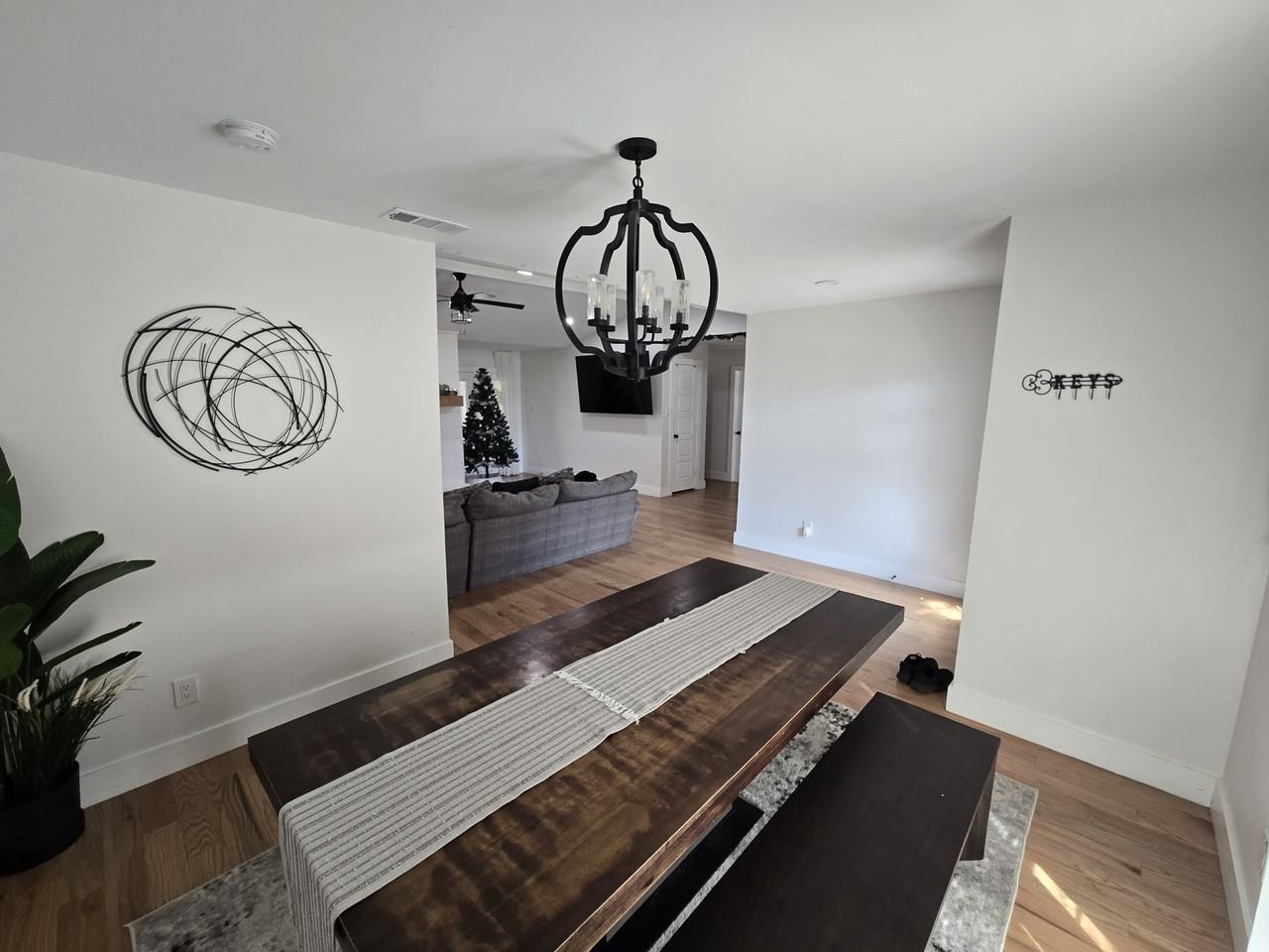 5509 Edgewater Cir #1 - Photo 4 of 24