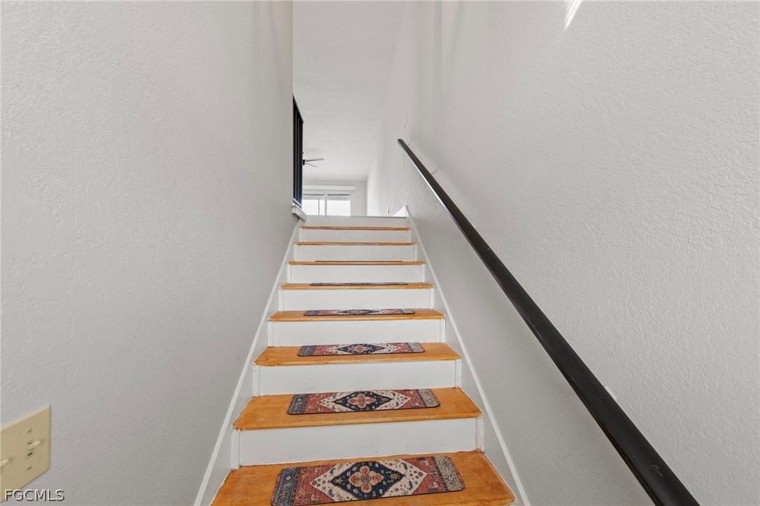 1535 Trafalgar Ln Unit R201 #R201 - Photo 6 of 34