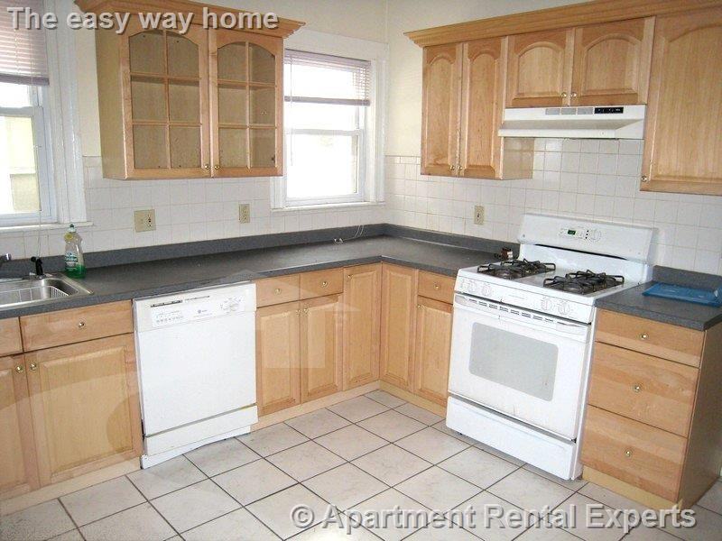 183 College Ave #1 - Photo 5 of 18