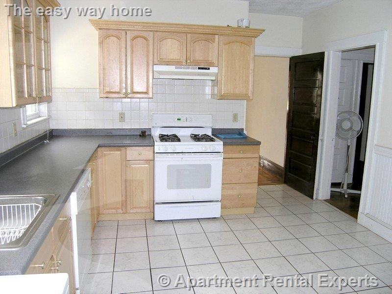 183 College Ave #1 - Photo 6 of 18