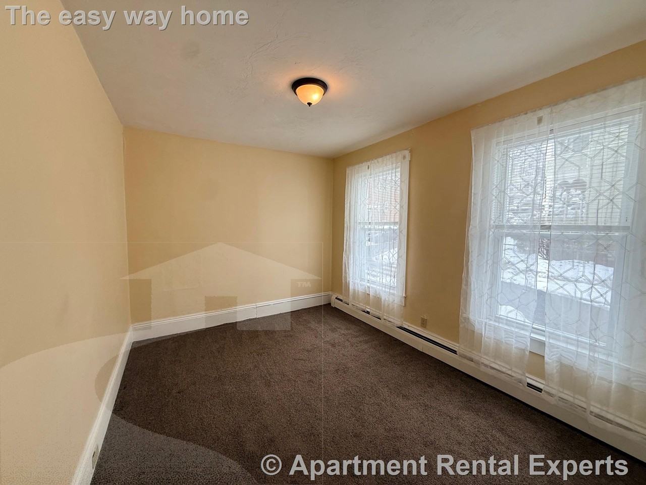 15 Laurel St #1 - Photo 3 of 12