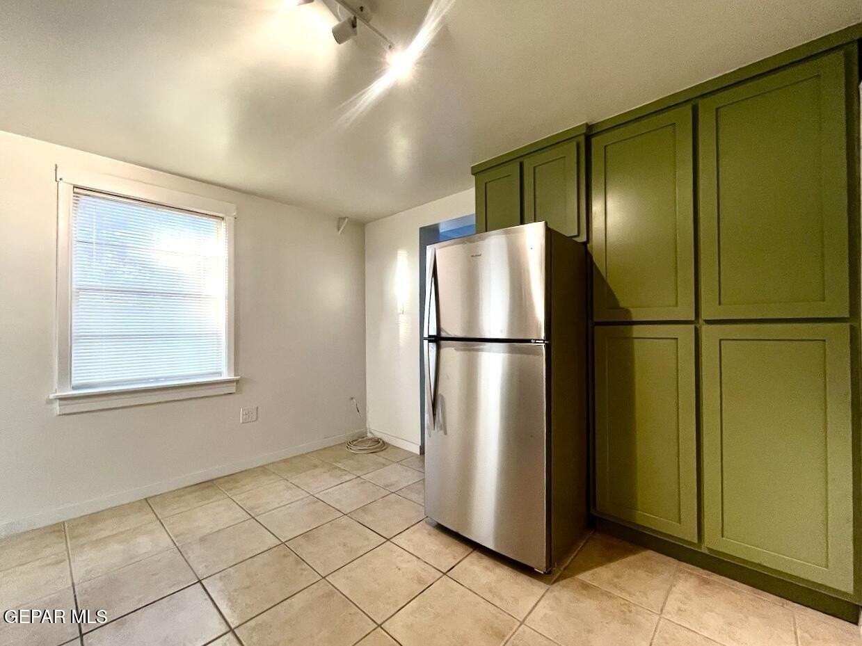 1203 Madeline Dr #B - Photo 7 of 14