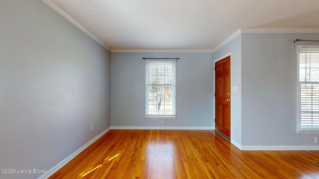 3026 Kaye Lawn Dr - Photo 5 of 36