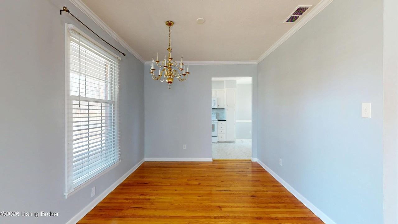 3026 Kaye Lawn Dr - Photo 7 of 36