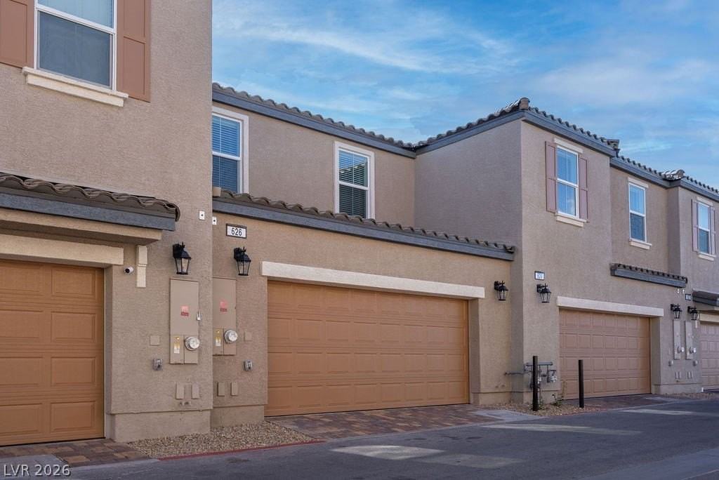 626 Bellus Pl - Photo 4 of 35