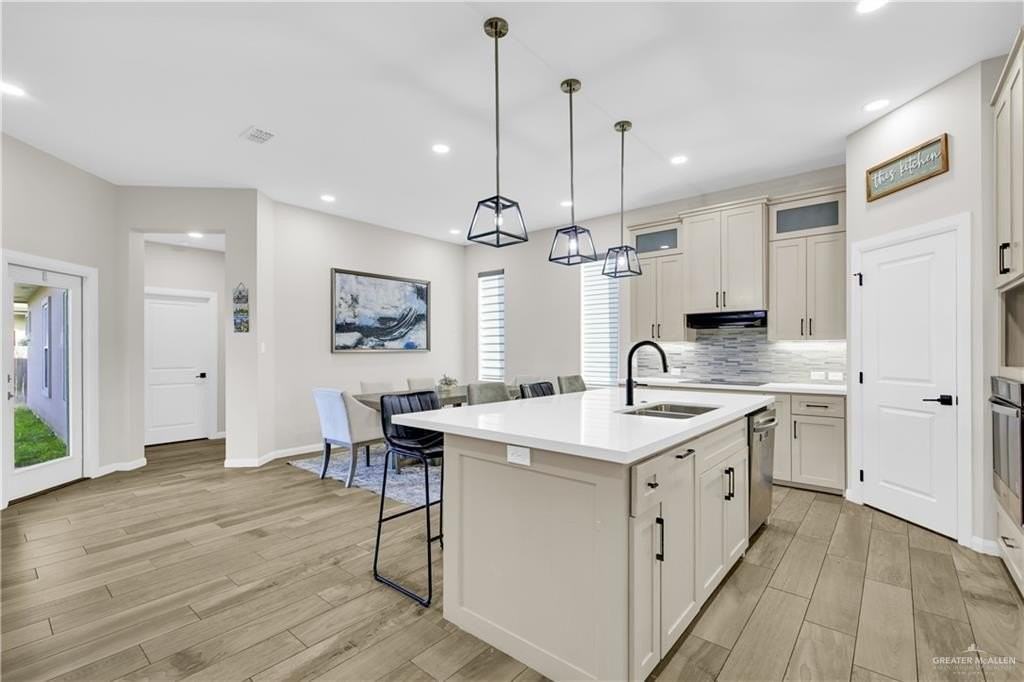 2514 Yarrow St - Photo 5 of 23