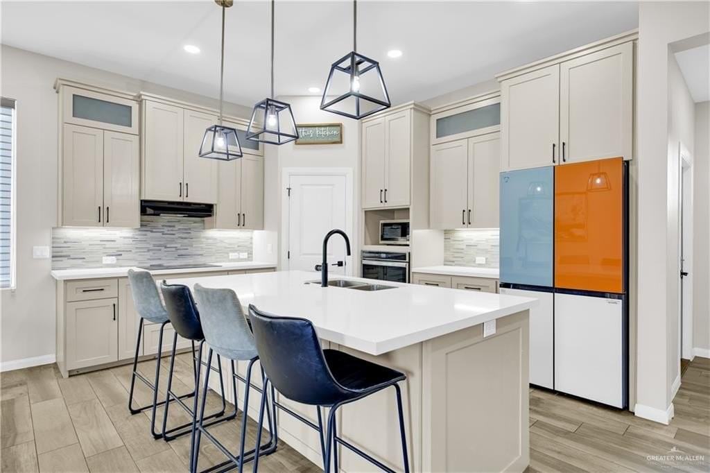 2514 Yarrow St - Photo 6 of 23