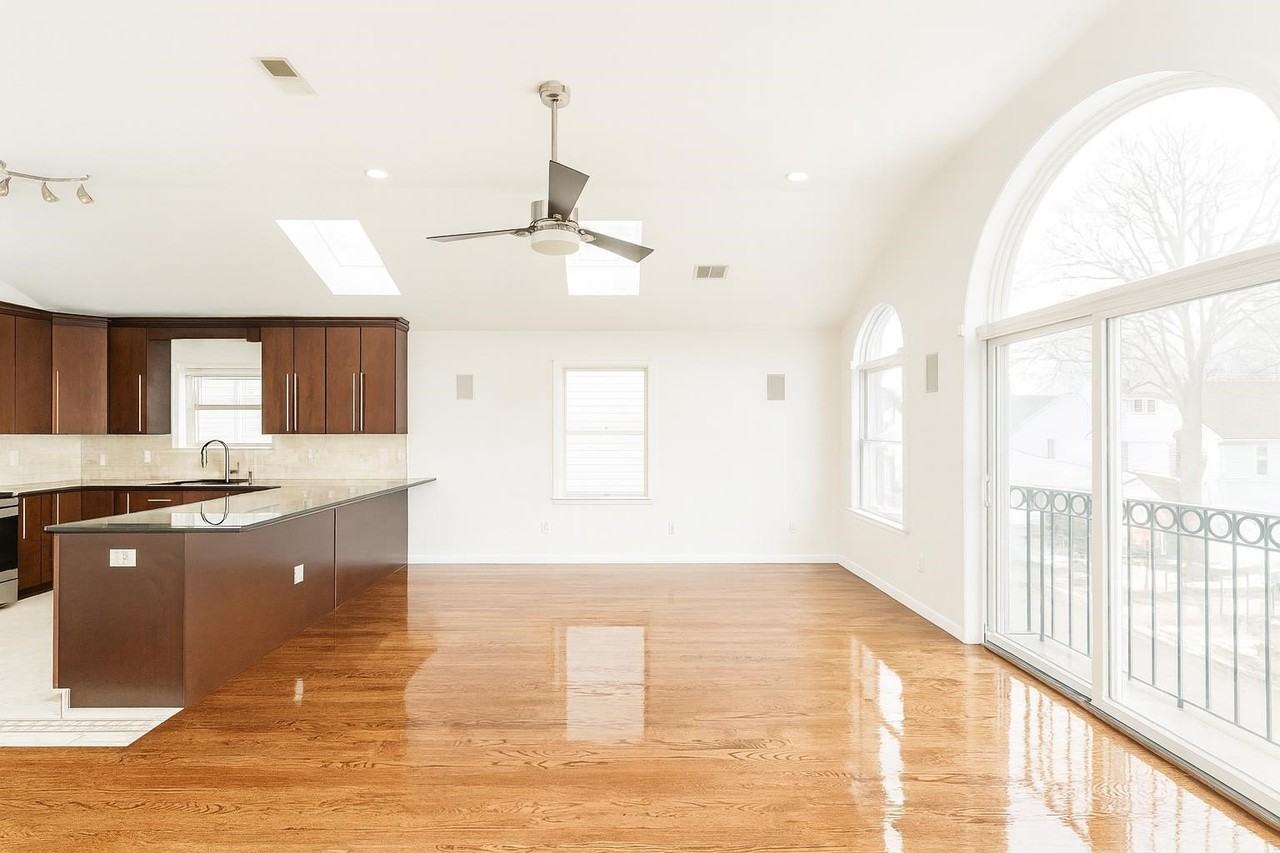 28 Nunda Ave #2 - Photo 4 of 35