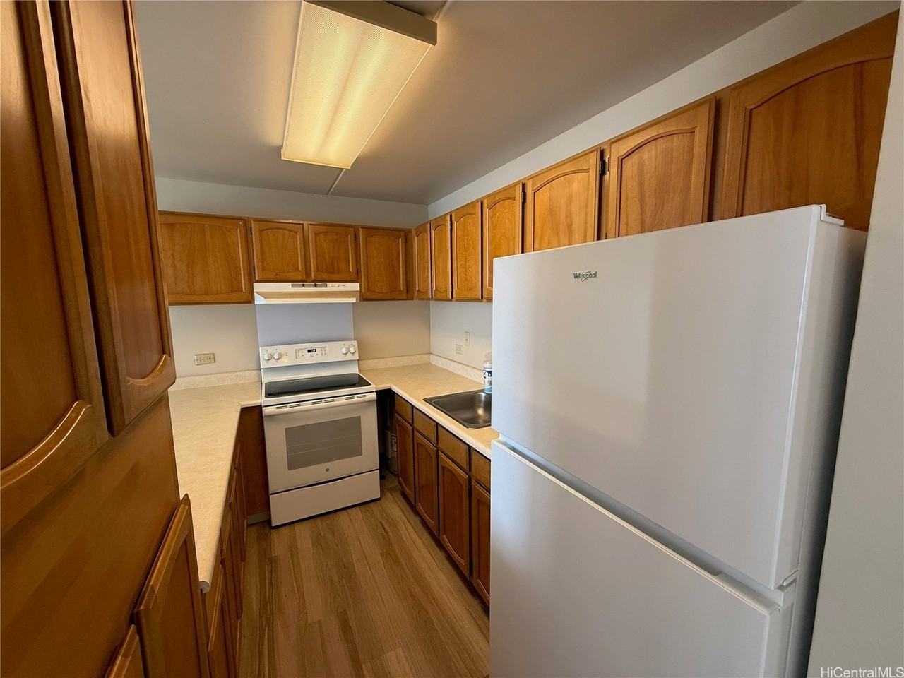 2522 Date St Apt 504 #504 - Photo 2 of 5