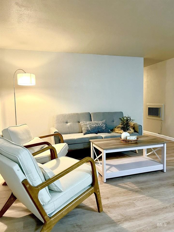 340 E 8th N Trlr 19 #19 - Photo 6 of 17