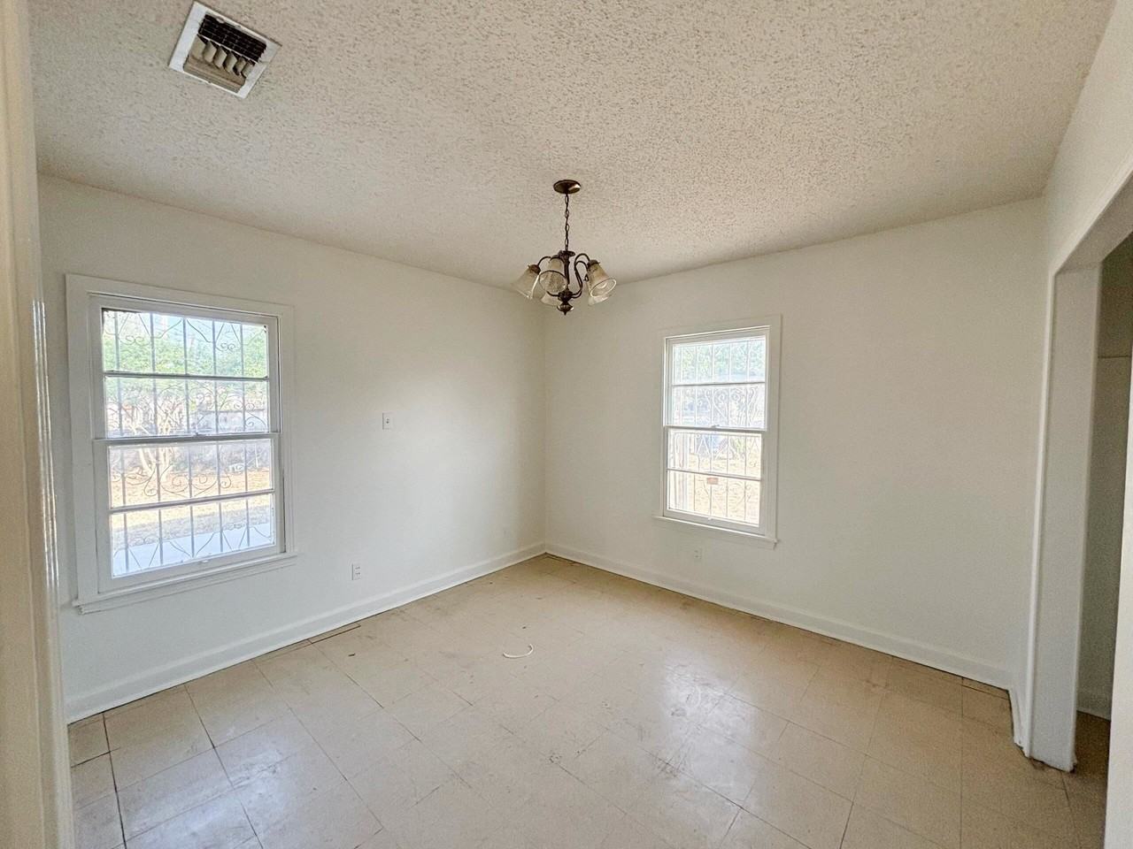 3413 N Buena Vista Ave - Photo 6 of 14