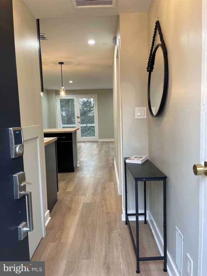 620 3rd St Sw - Photo 3 of 44